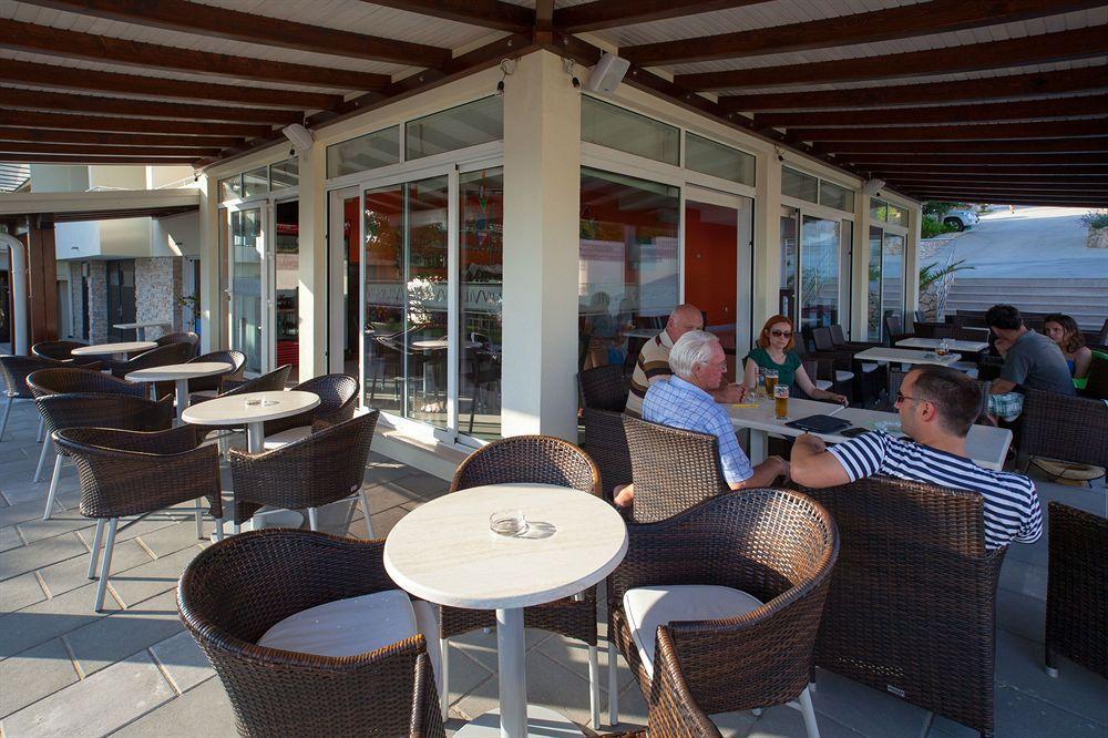 Hotel Vila 4M Ražanac Extérieur photo