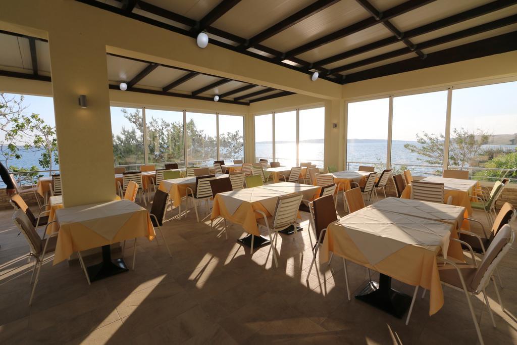 Hotel Vila 4M Ražanac Extérieur photo