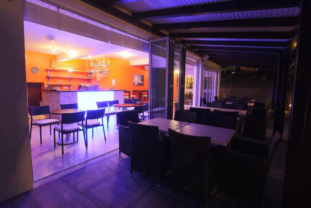 Hotel Vila 4M Ražanac Extérieur photo