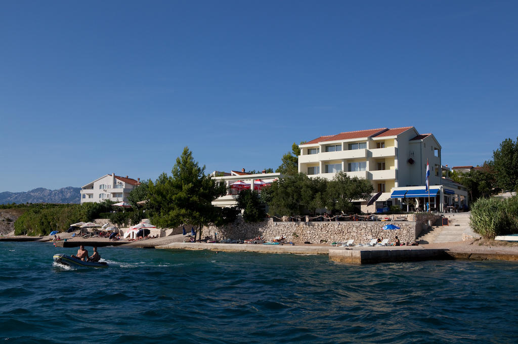 Hotel Vila 4M Ražanac Extérieur photo